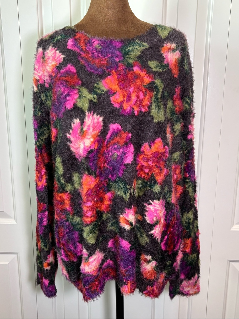 Anthropologie Meadow Rue Ariel Eyelash Floral Fuzzy Knit Sweater Large - Picture 6 of 15